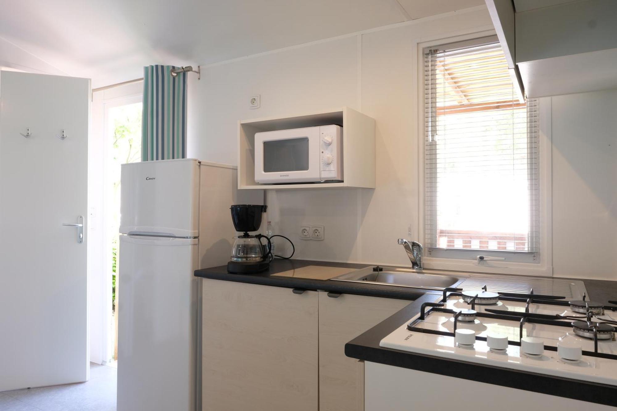 Happy Camp Mobile Homes In Castello Camping & Summer Resort نيوس مارماراس المظهر الخارجي الصورة
