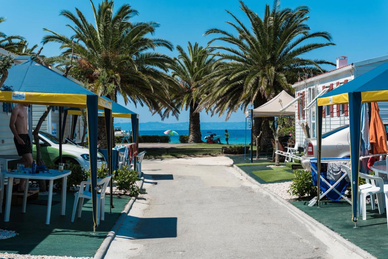 Happy Camp Mobile Homes In Castello Camping & Summer Resort نيوس مارماراس المظهر الخارجي الصورة